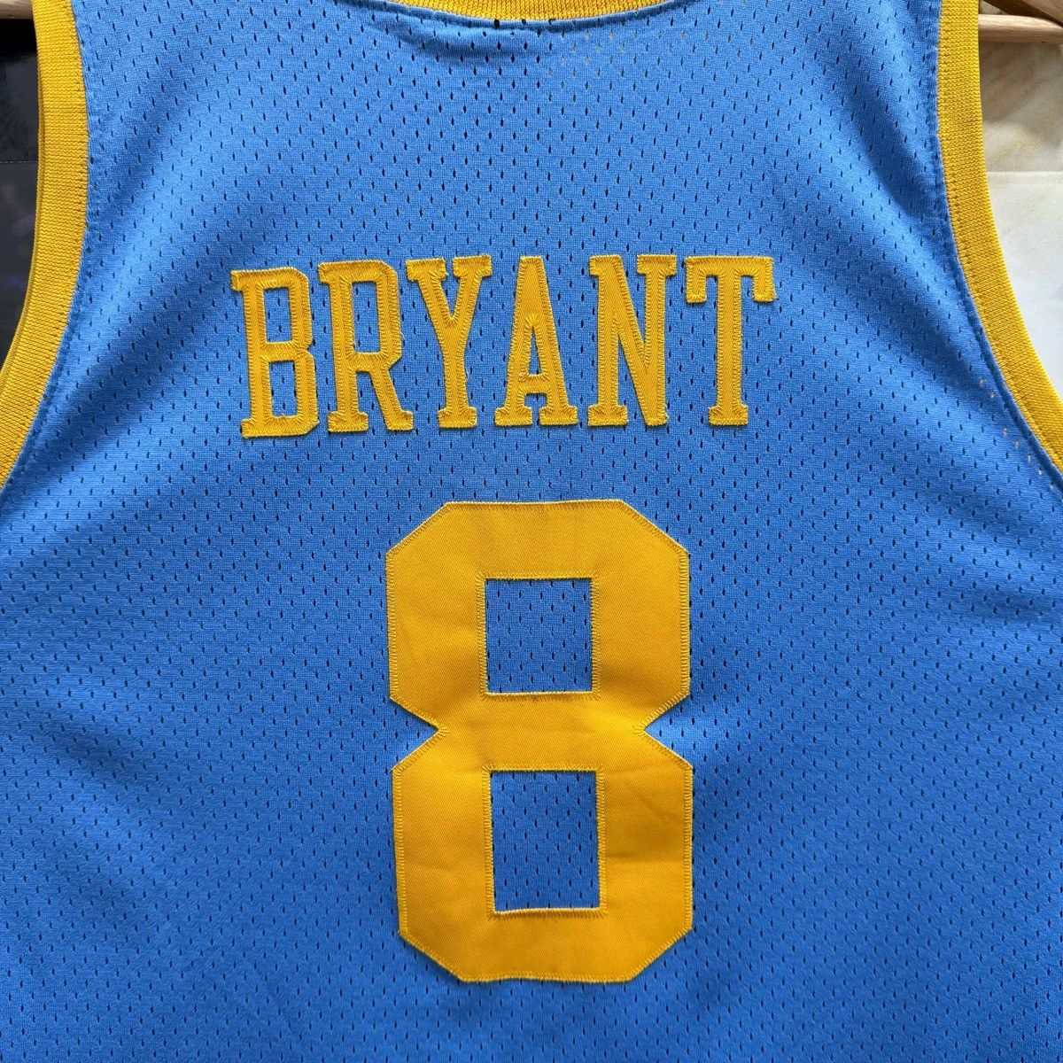 Nike Vintage Minneapolis Lakers 2002 Kobe Bryant #8 Nike Jersey Size US M / EU 48-50 / 2 - 4 Thumbnail