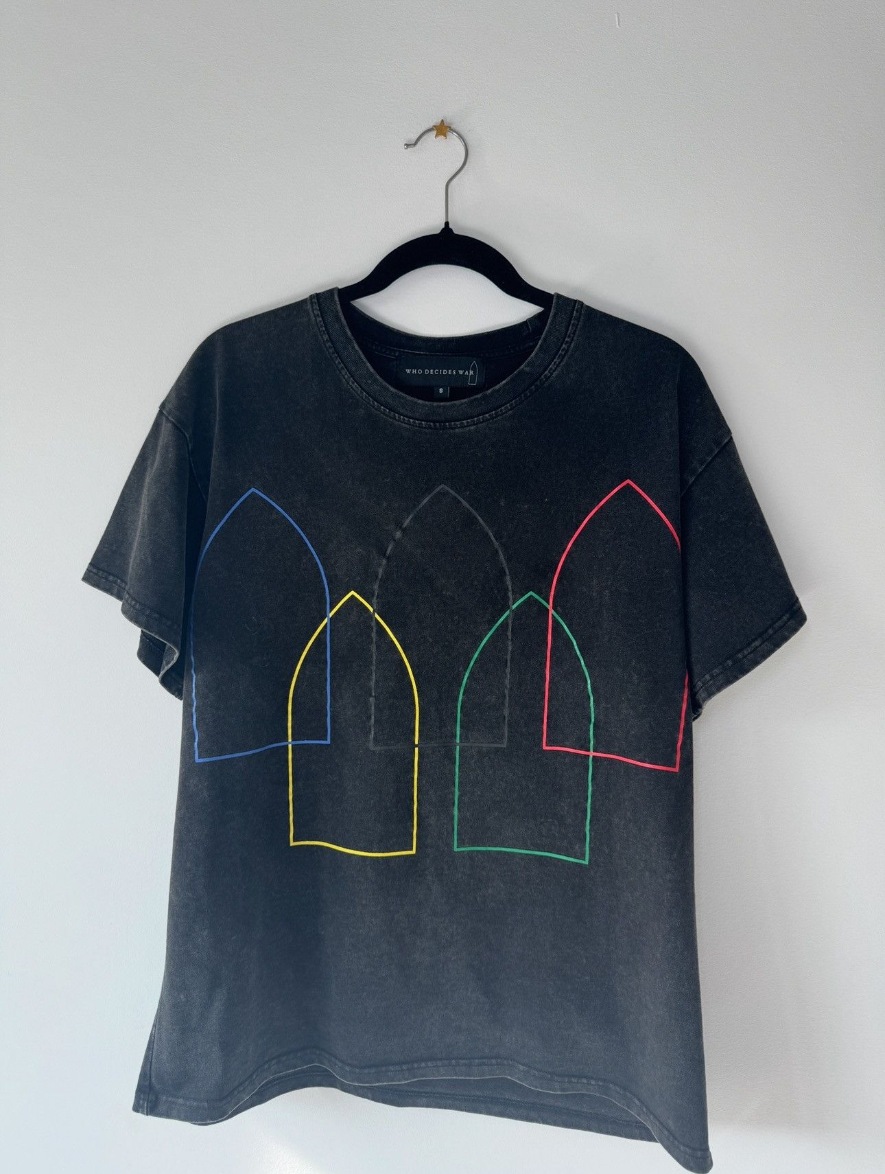 Who Decides War Who Decides War stain glass t-shirt Size US S / EU 44-46 / 1 - 1 Thumbnail