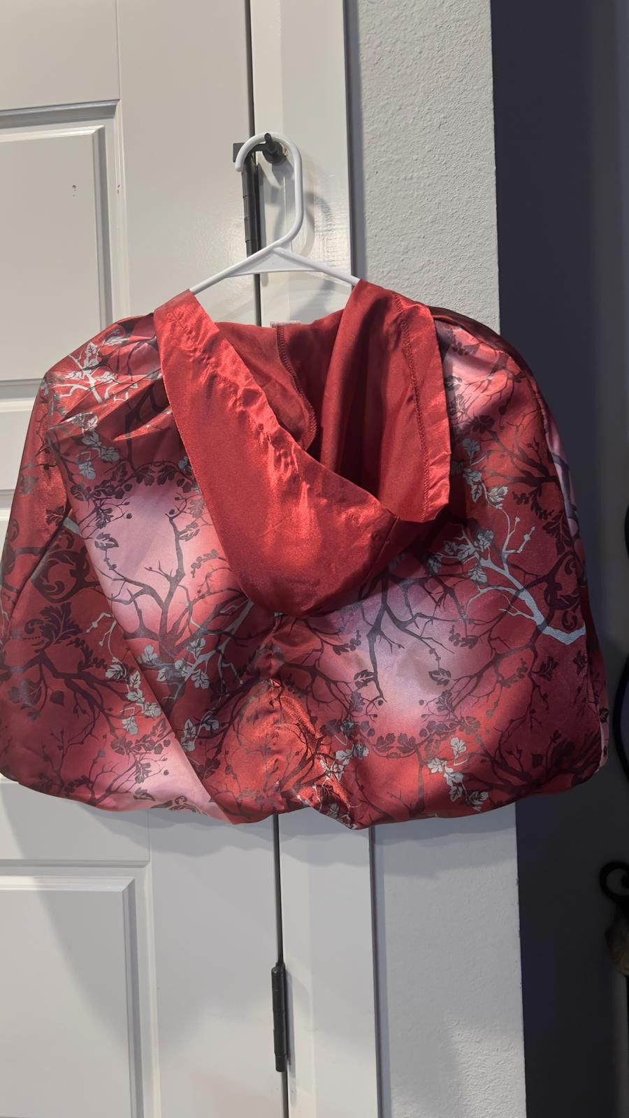 Other Stylish Red Floral Cape with Hood Size ONE SIZE - 2 Thumbnail