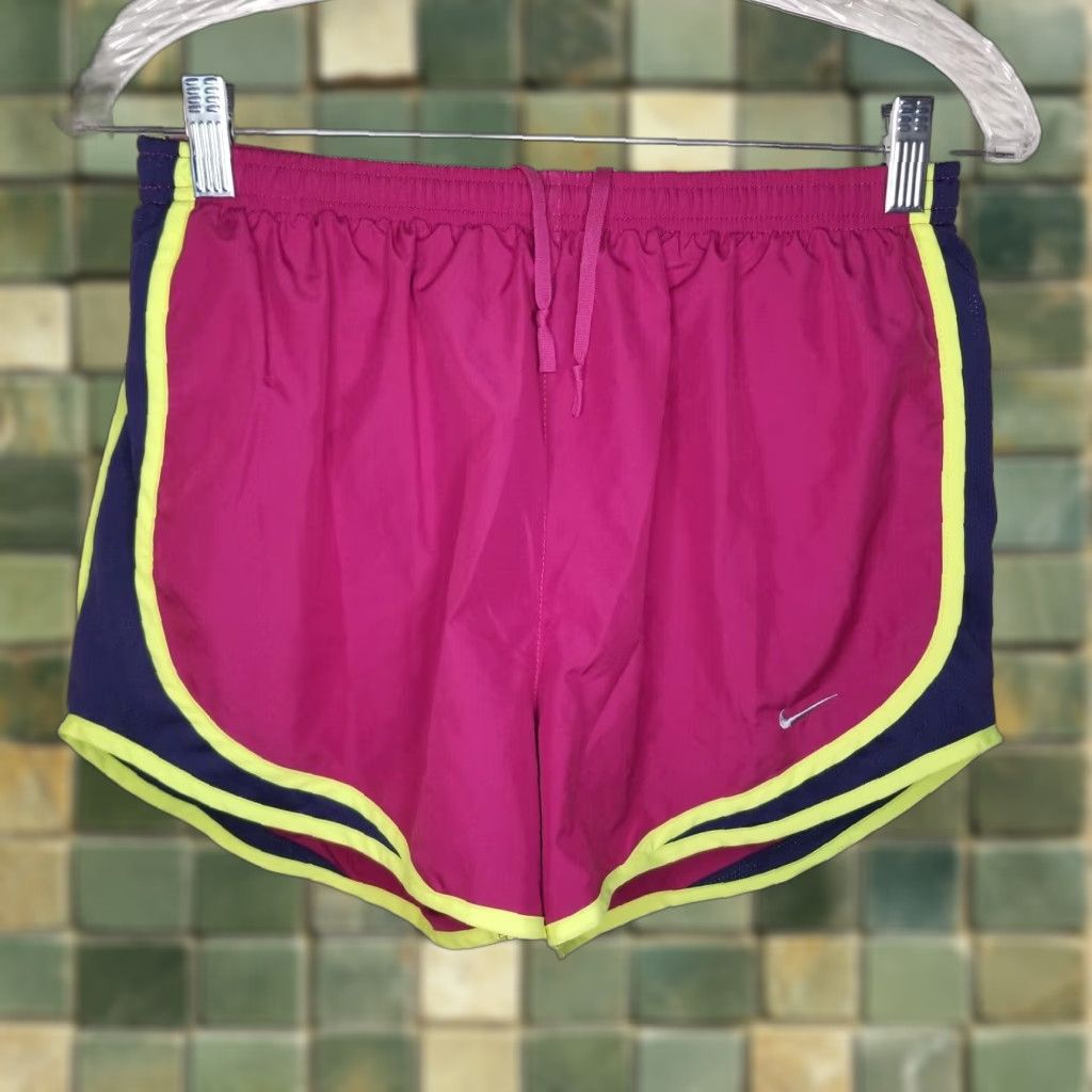 Nike Nike Shorts Womens M Purple Maroon Dri-Fit Running Jogging Activewear Womens Size 32" / US 10 / IT 46 - 1 Thumbnail