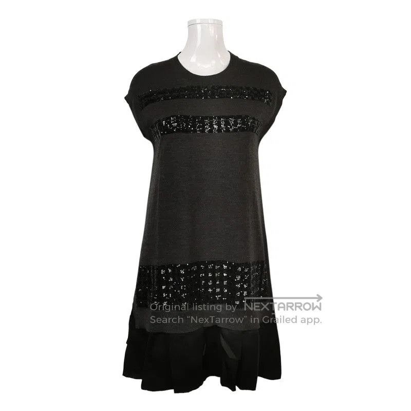 Louis Vuitton Louis Vuitton Wool Sequined Dress in M Size. Size US M / EU 48-50 / 2 - 1 Thumbnail