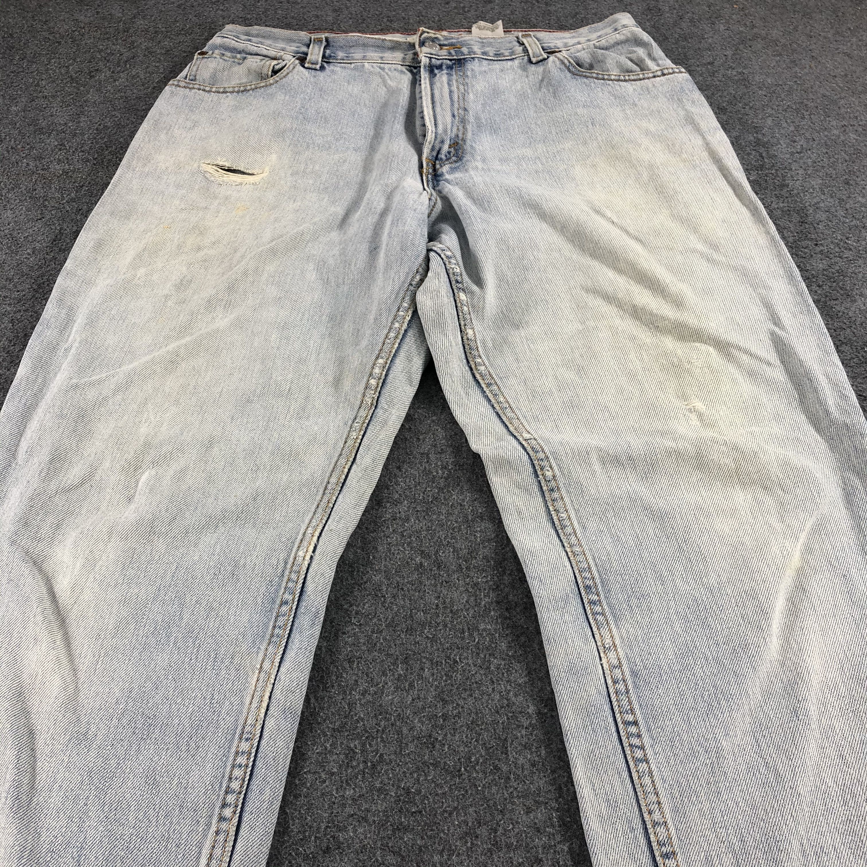 Levi's Vintage Light Wash Levis 550 Jeans- J1372 Size US 33 - 3 Thumbnail