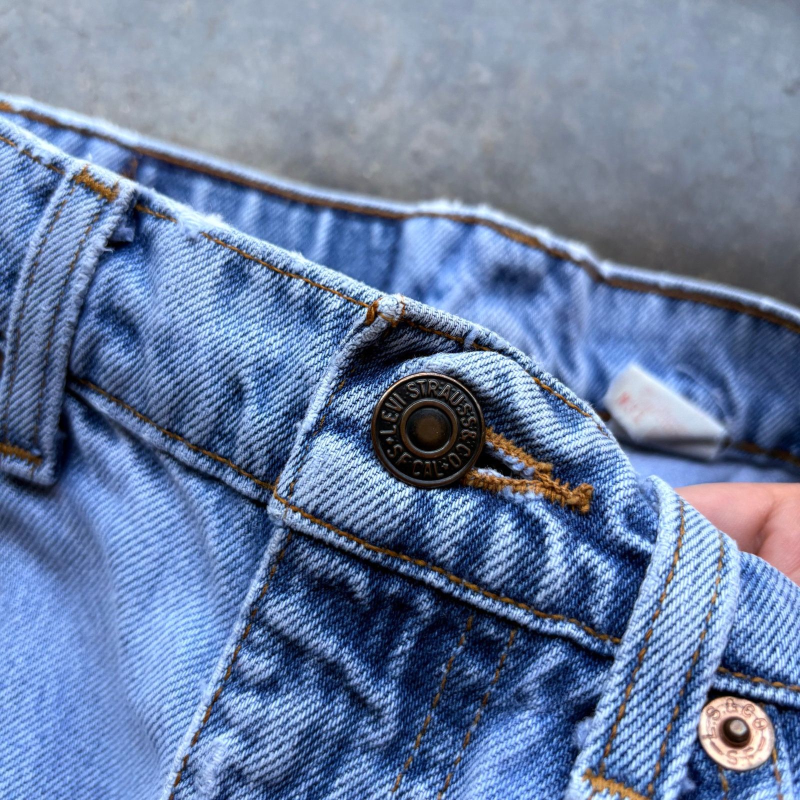 Levi's Beautifully Faded Levis Cutoff Orange Tab Jorts Size US 30 / EU 46 - 5 Thumbnail
