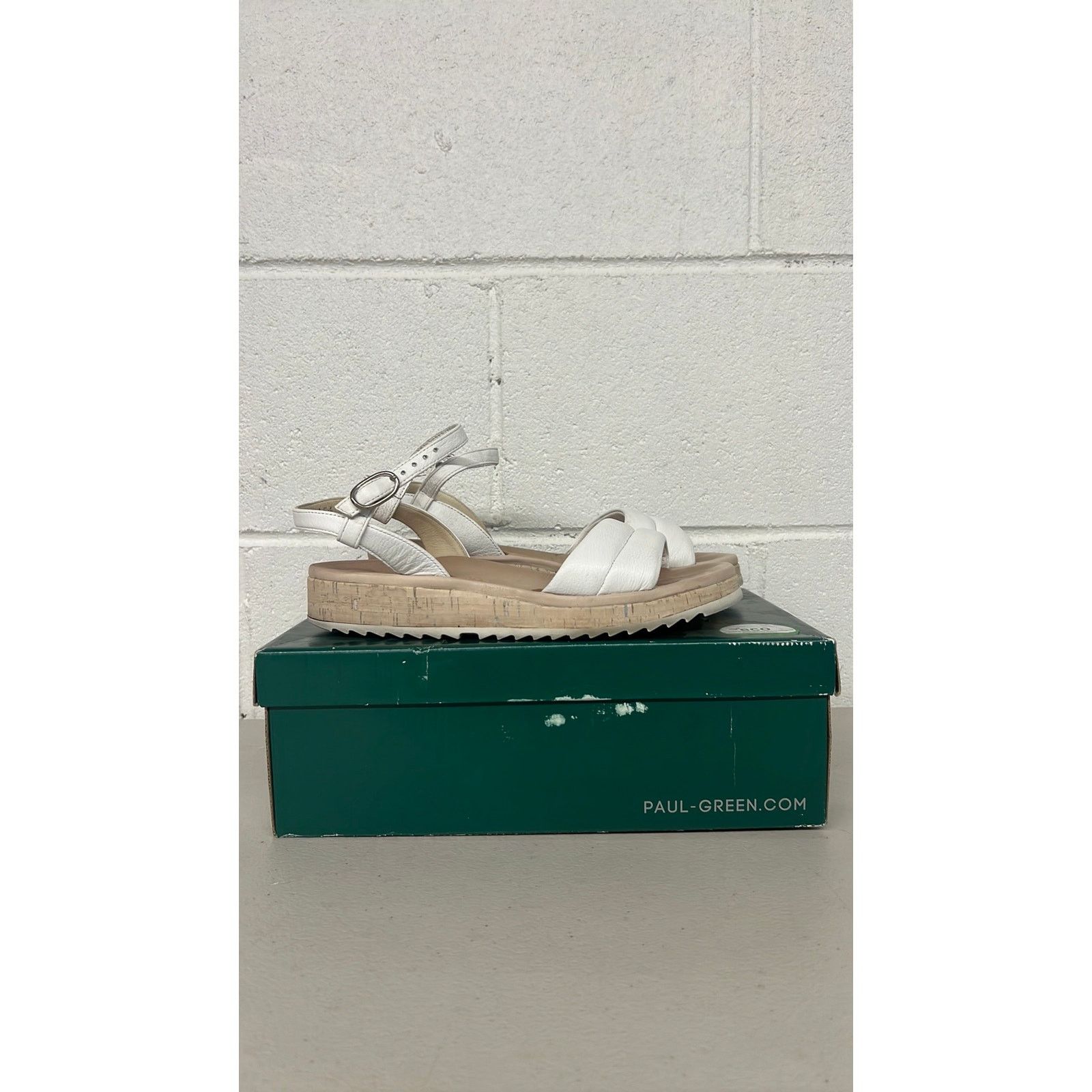 Other W/box Paul green 7.5, UK 5 Mindy white sandal comfy platform Size US 7.5 / IT 37.5 - 1 Thumbnail