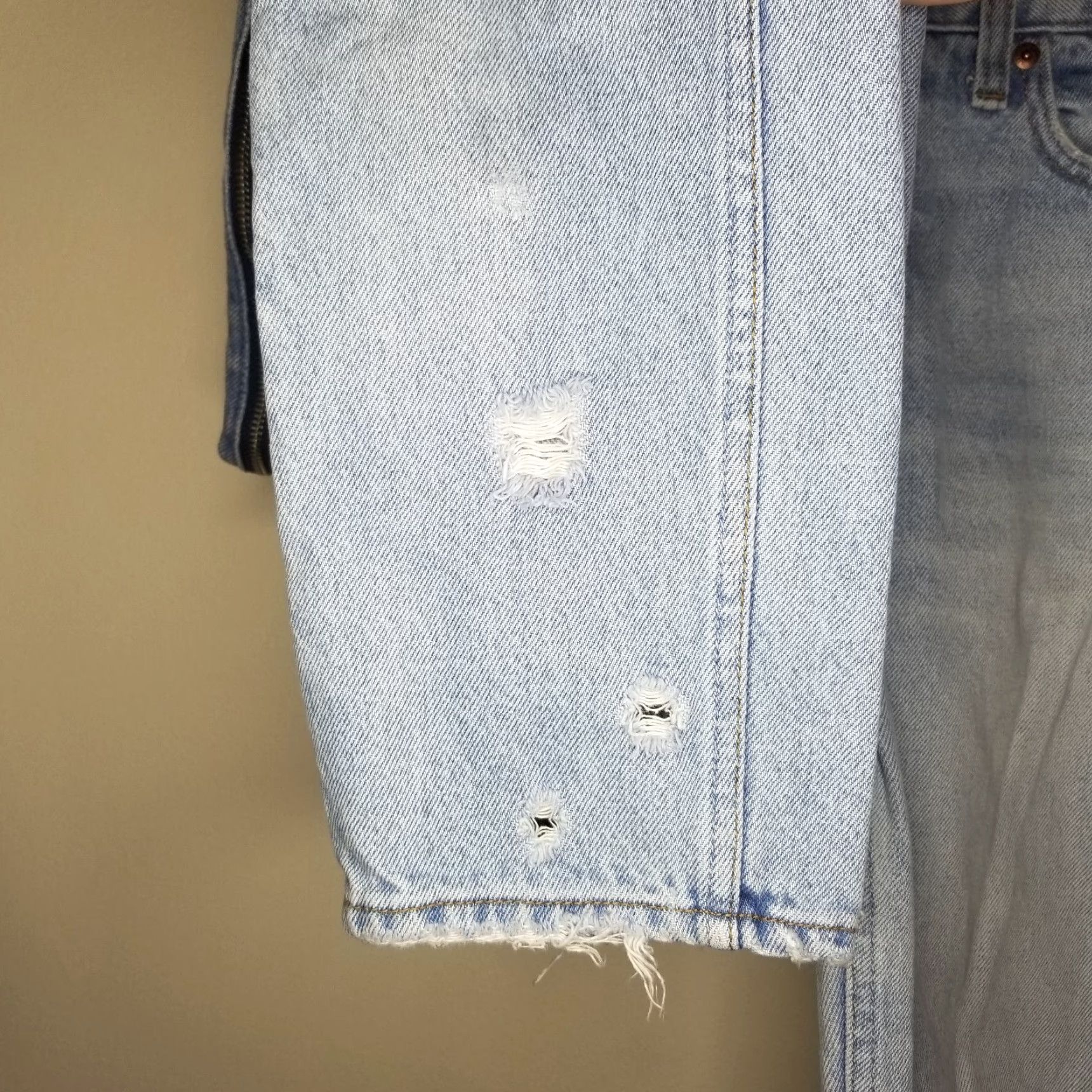 Abercrombie & Fitch VINTAGE Abercrombie & Fitch Womens Jeans Distressed High Rise Girlfriend Size 4 Regular Blue 28x27 Womens Size 28" / US 6 / IT 42 - 3 Thumbnail