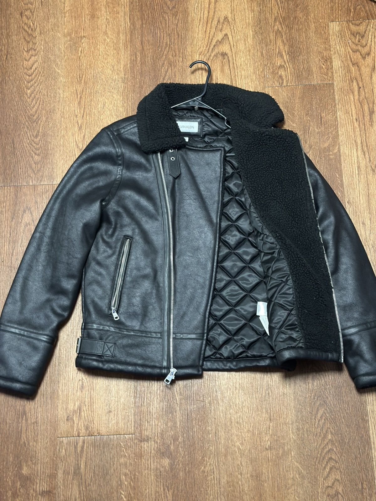 Calvin Klein Calvin Klein Faux Shearling Sherpa Biker Jacket Size US M / EU 48-50 / 2 - 2 Thumbnail