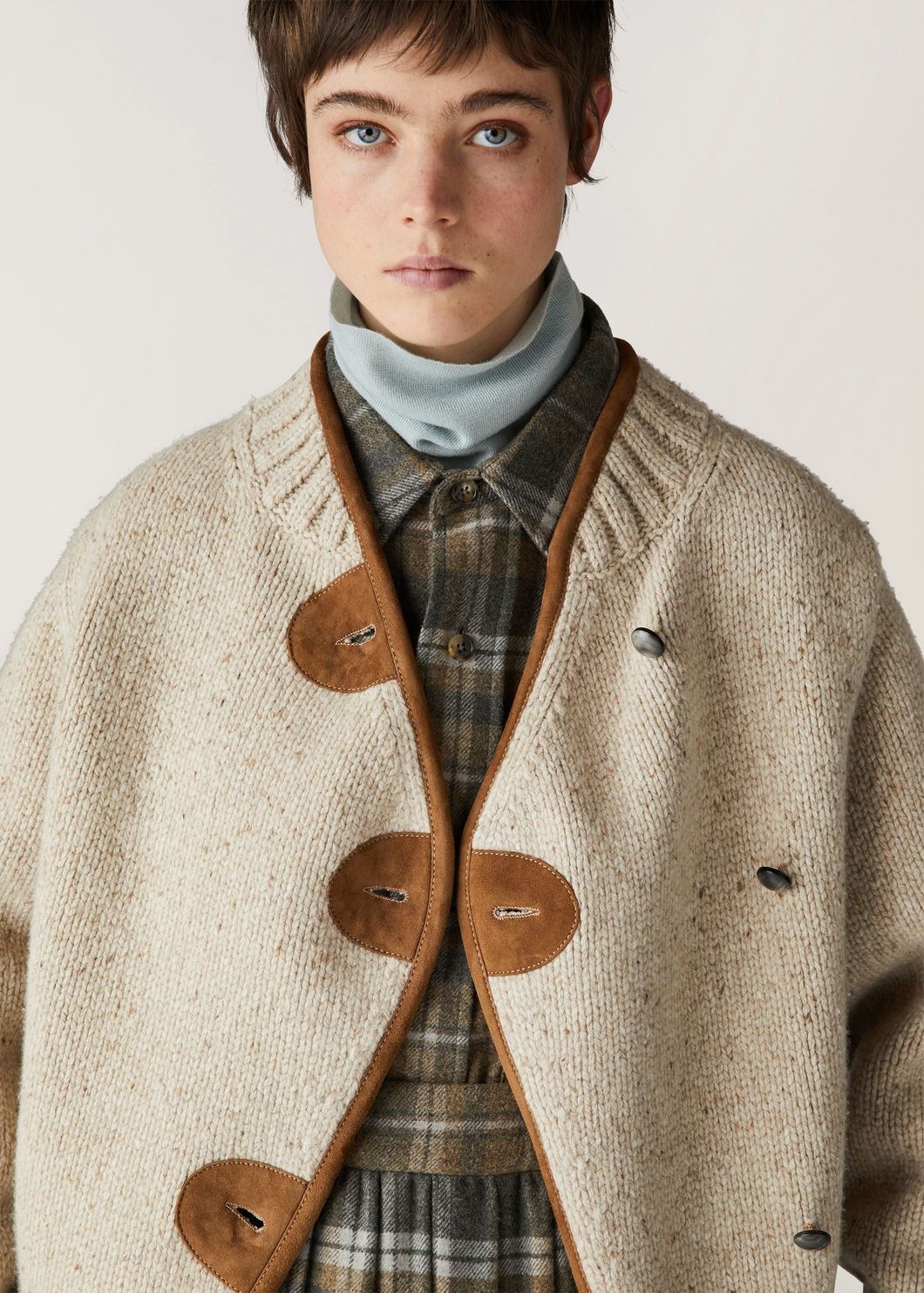 Loro Piana o1srvl11e0824 Newcastle Cashmere Cardigan in Beige Size M / US 6-8 / IT 42-44 - 3 Thumbnail