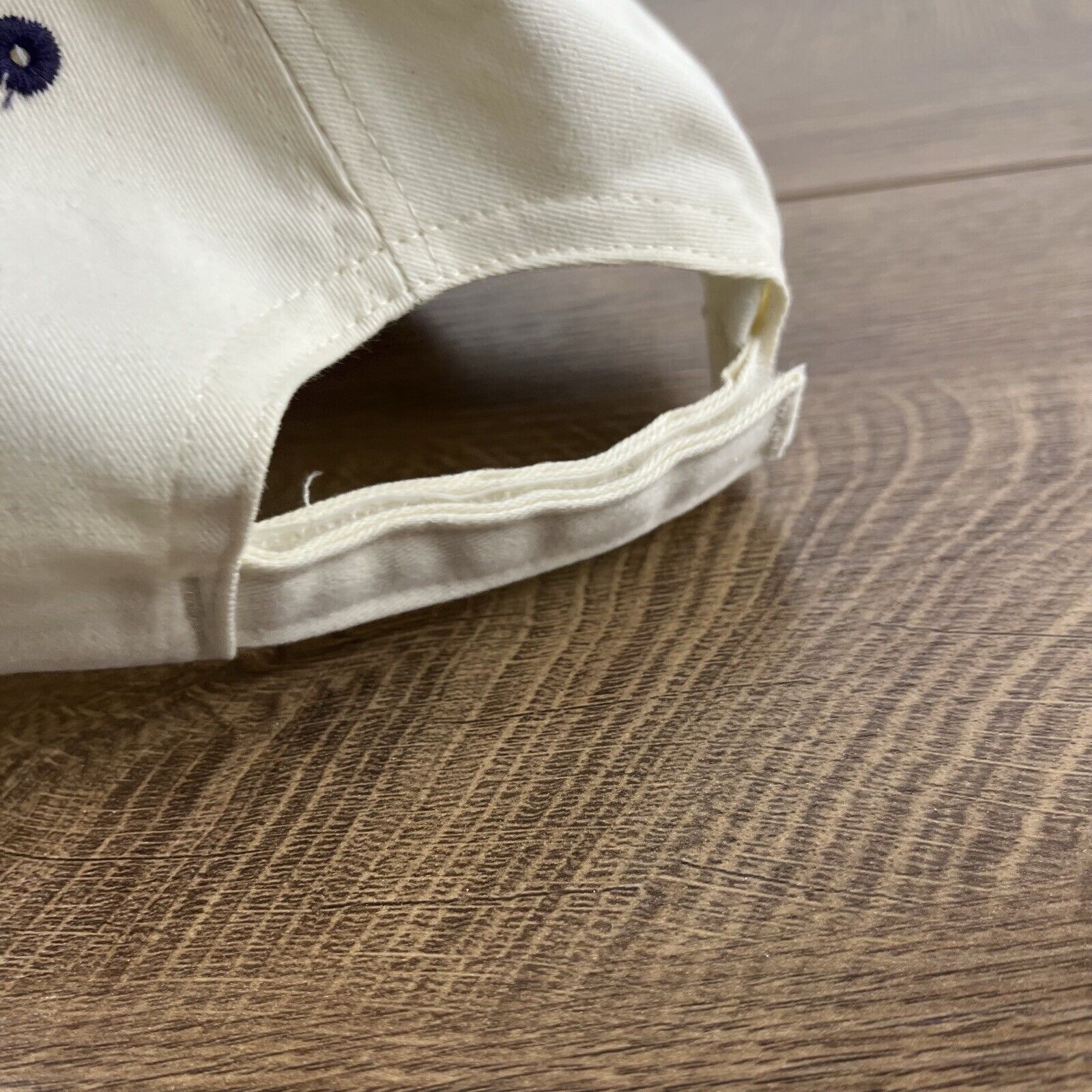 Other Knobbe Livestock Sales Hat HK White Cap Hat Adjustable Hat W Size ONE SIZE - 10 Thumbnail