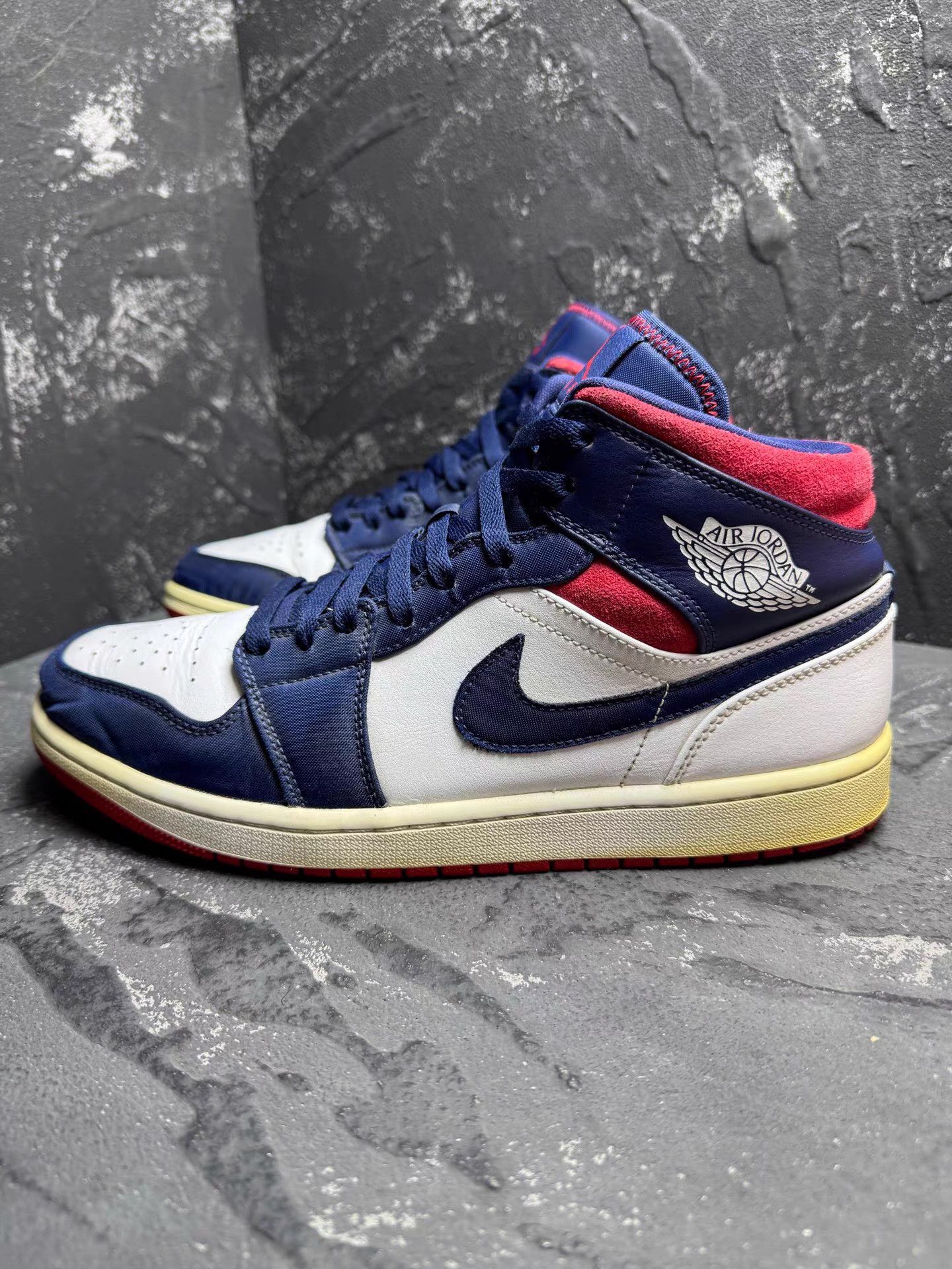 Nike Air Jordan 1 USA White Red & Blue Q10 Size US 10 / EU 43 - 2 Thumbnail