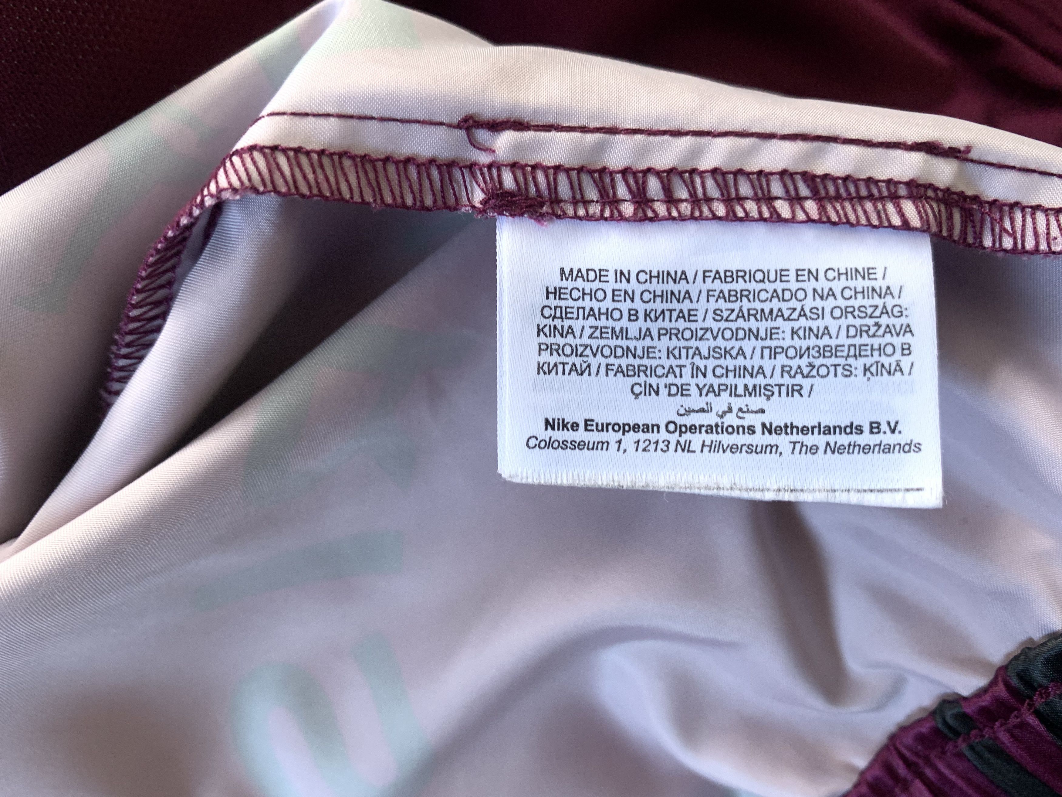 Jordan Brand Nike Air Jordan Paris Saint-Germain Women's Burgundy Jacket Size S / US 4 / IT 40 - 11 Thumbnail
