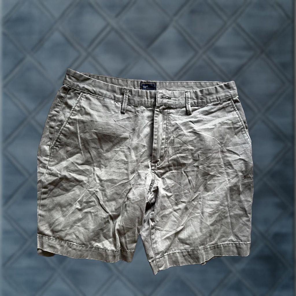 Gap GAP Khakis Shorts Men Gray Size 34 Stretch Size US 34 / EU 50 - 1 Thumbnail