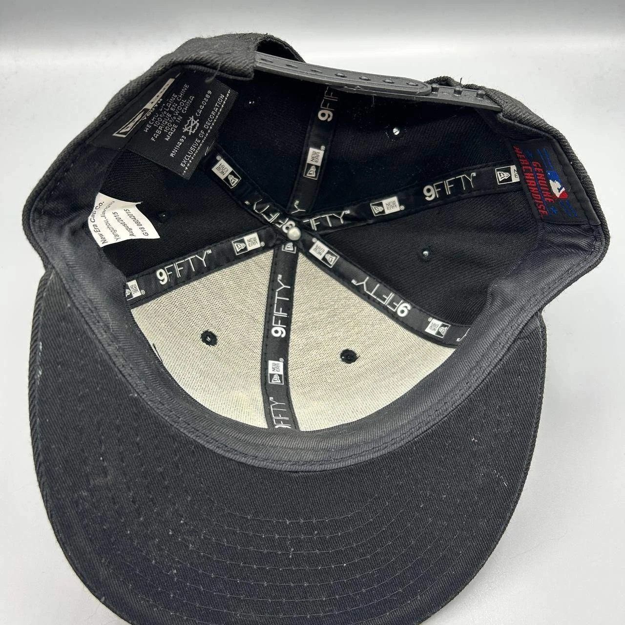 New Era New York Yankees Hat Men Black Embroidered Snap Back Wool Size ONE SIZE - 2 Thumbnail