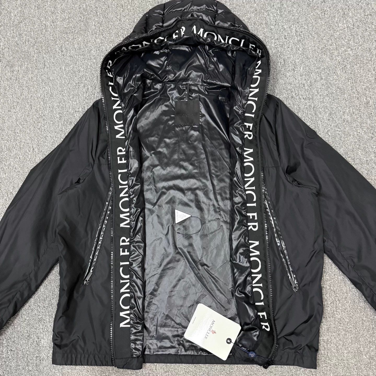 Moncler Moncler Black Front Logo Unworn Jacket 3 Size US L / EU 52-54 / 3 - 4 Thumbnail