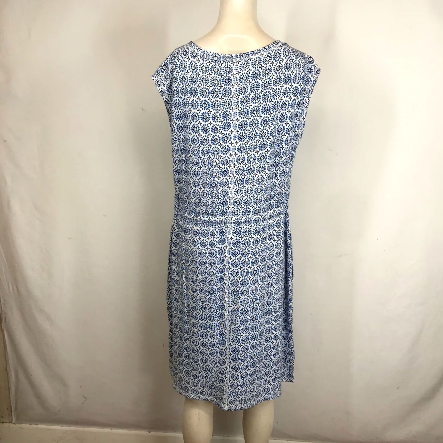 Talbots TALBOTS T BY TALBOTS DRESS WOMEN'S MEDIUM BLUE WHITE SHORT SLEEVE DRAWSTRING WAIST Size 32" / US 10 / IT 46 - 5 Thumbnail