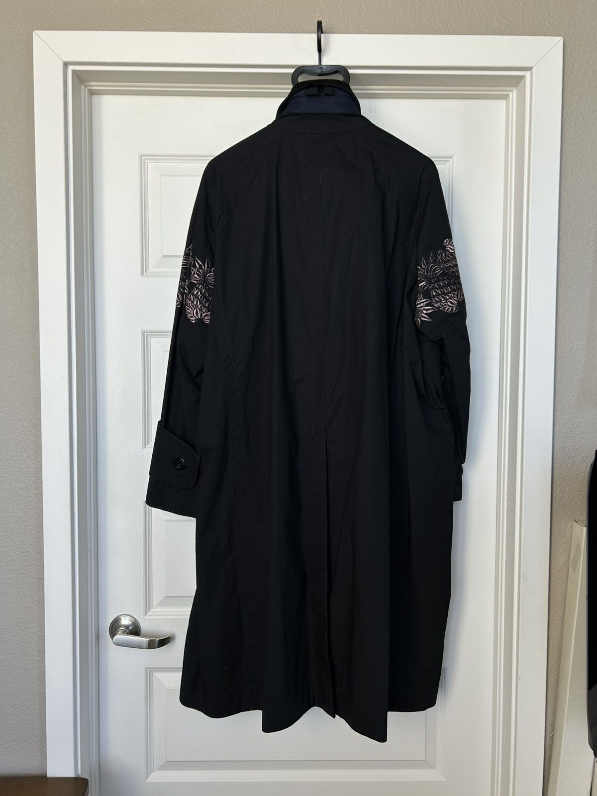 Sacai Sacai x Sunsurf Tokyo exclusive embroidered trench Size US M / EU 48-50 / 2 - 2 Thumbnail