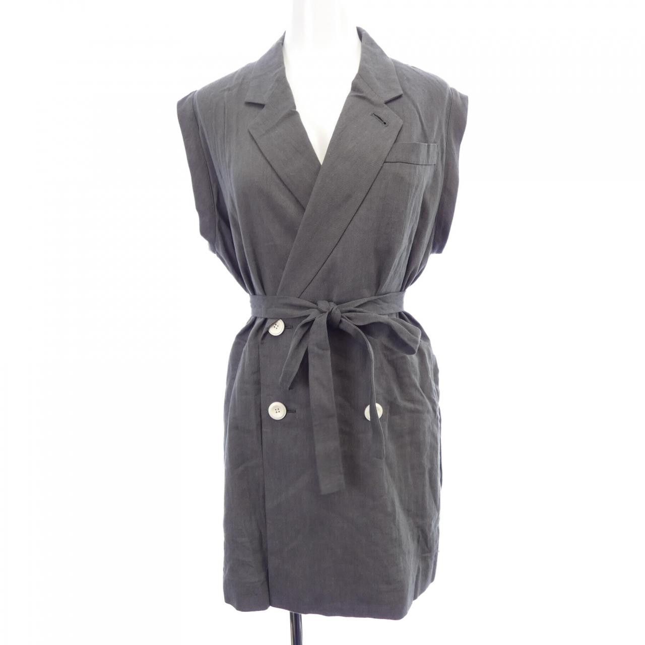 Other Other AK+1 Vest Textile Outerwear DUTY FREE for USA Size ONE SIZE - 1 Thumbnail