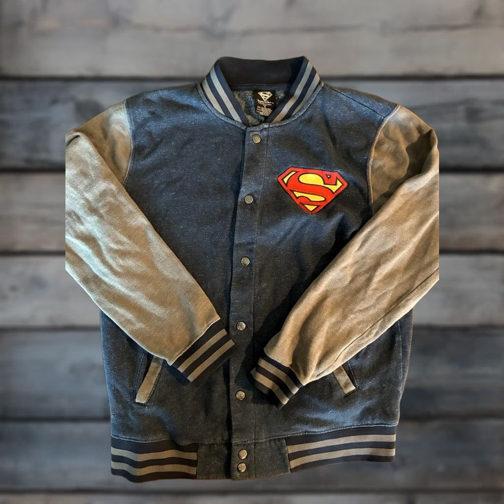 Vintage VINTAGE Superman Jacket Mens Small Blue Gray Snap Buttons Bomber Jacket Size US S / EU 44-46 / 1 - 1 Thumbnail