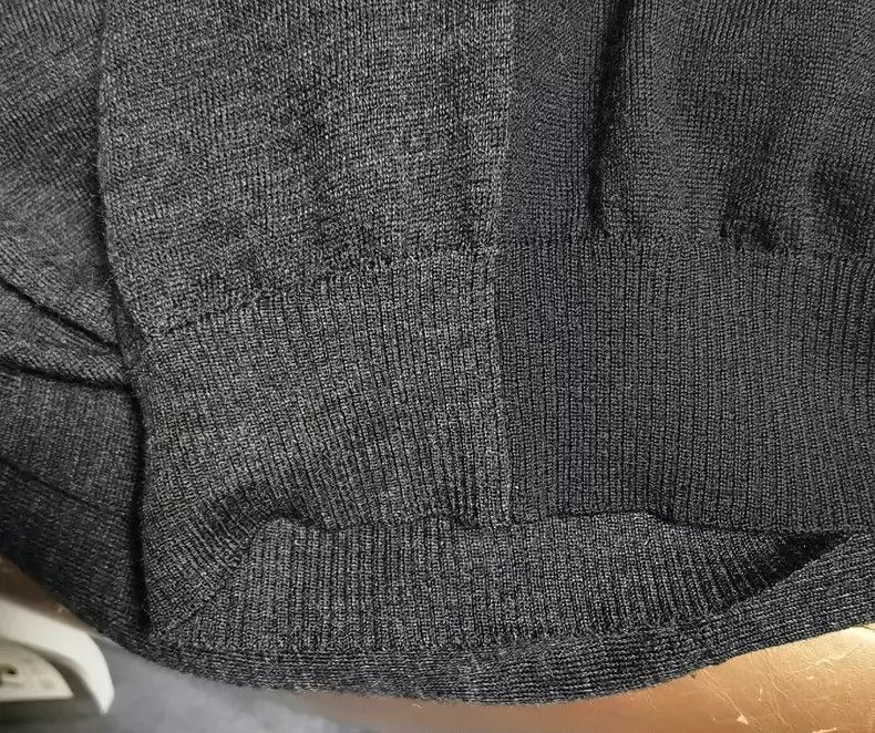 Undercover UNDERCOVERV-neck sweater 2504-Nextarrow Size US M / EU 48-50 / 2 - 4 Thumbnail