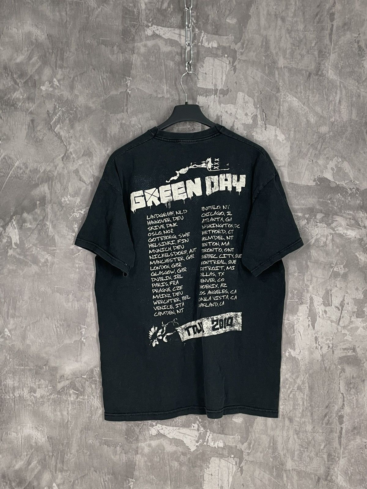 Band Tees × Vintage Green Day tour 2010 Vintage graphic band t shirt Black Size US L / EU 52-54 / 3 - 8 Thumbnail