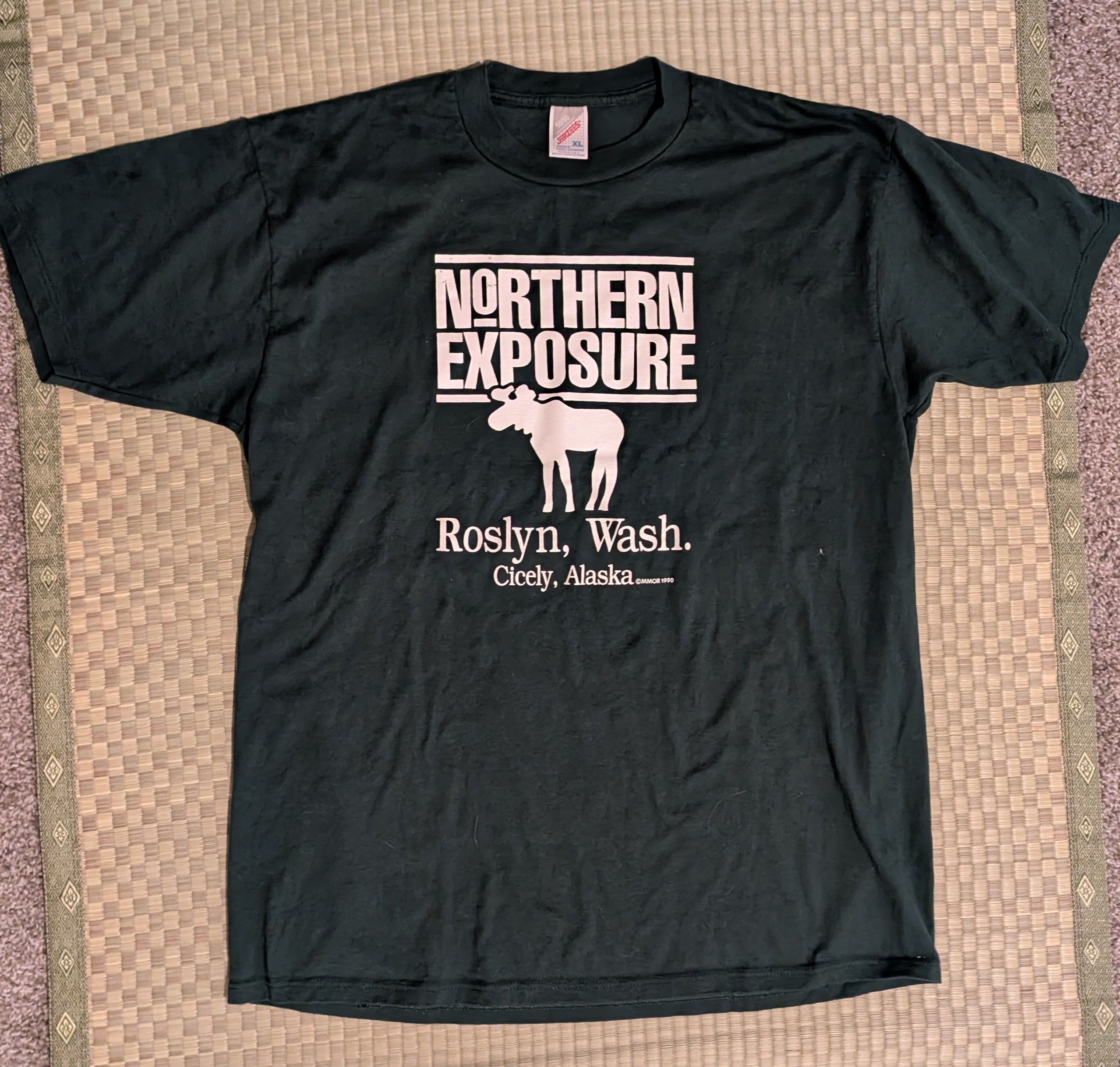 Jerzees Vtg Jerzees Norther Exposure Heavyweight T-shirt Made in USA Size US XL / EU 56 / 4 - 1 Thumbnail