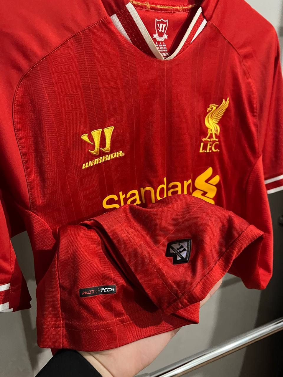 Warrior 2013/14 LIVERPOOL HOME SOCCER JERSEY FOOTBALL SHIRT L MENS Size US L / EU 52-54 / 3 - 9 Thumbnail