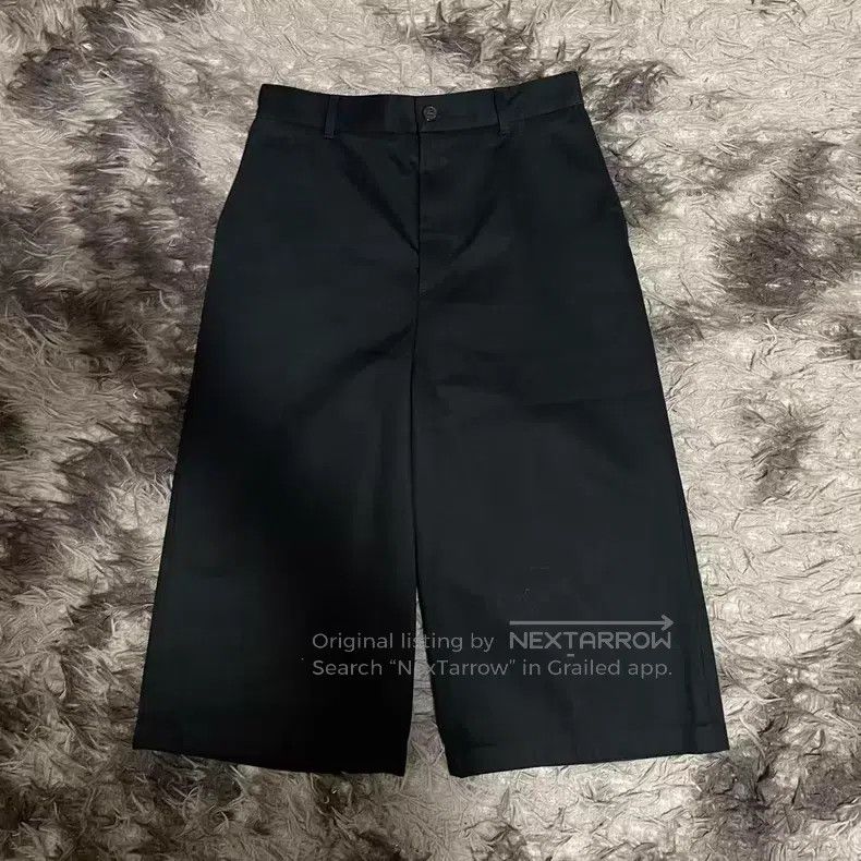 Balenciaga Balenciaga Black Nylon 8 Inch Pants Size US 38 / EU 54 - 1 Thumbnail