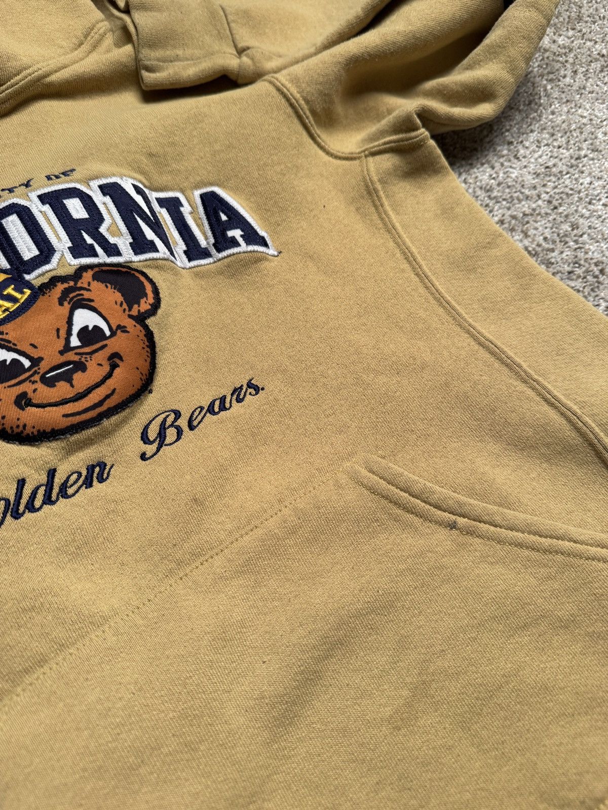 Russell Athletic RUSSELL ATHLETIC PALE YELLOW PULLOVER HOODIE Size US S / EU 44-46 / 1 - 5 Thumbnail