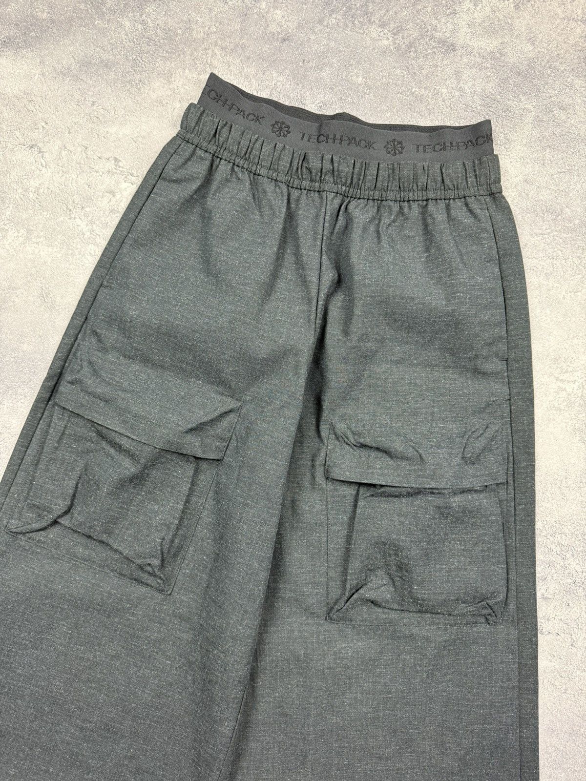 Nike Nike Sportswear Tech Pack Baggy Cargo Pants Women’s Size 28" / US 6 / IT 42 - 9 Thumbnail