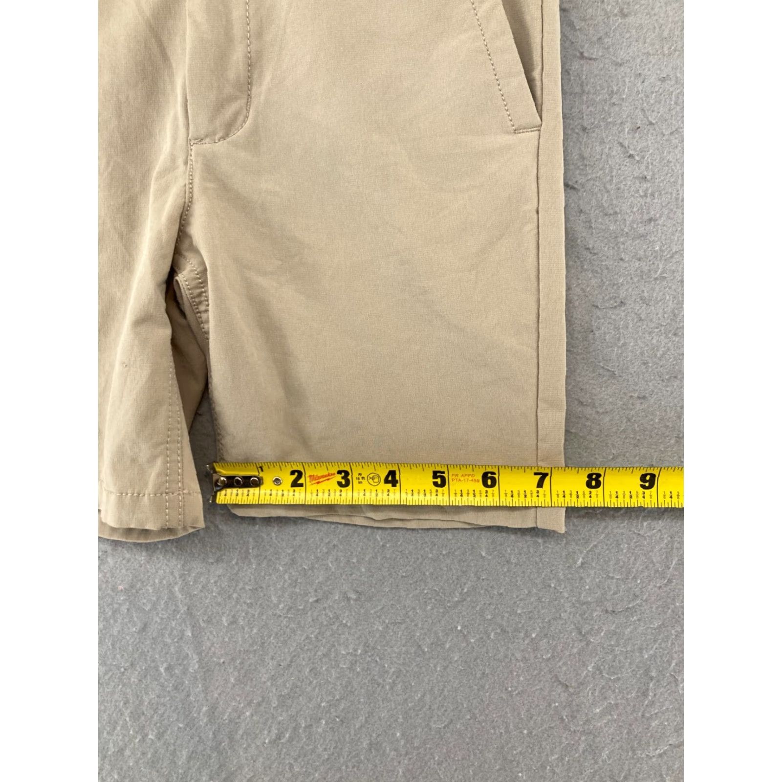 Vintage All In Motion Shorts Womens Small Khaki Beige Outdoor Elastic Waist Pockets 5 in Inseam Athletic Size 28" / US 6 / IT 42 - 6 Thumbnail