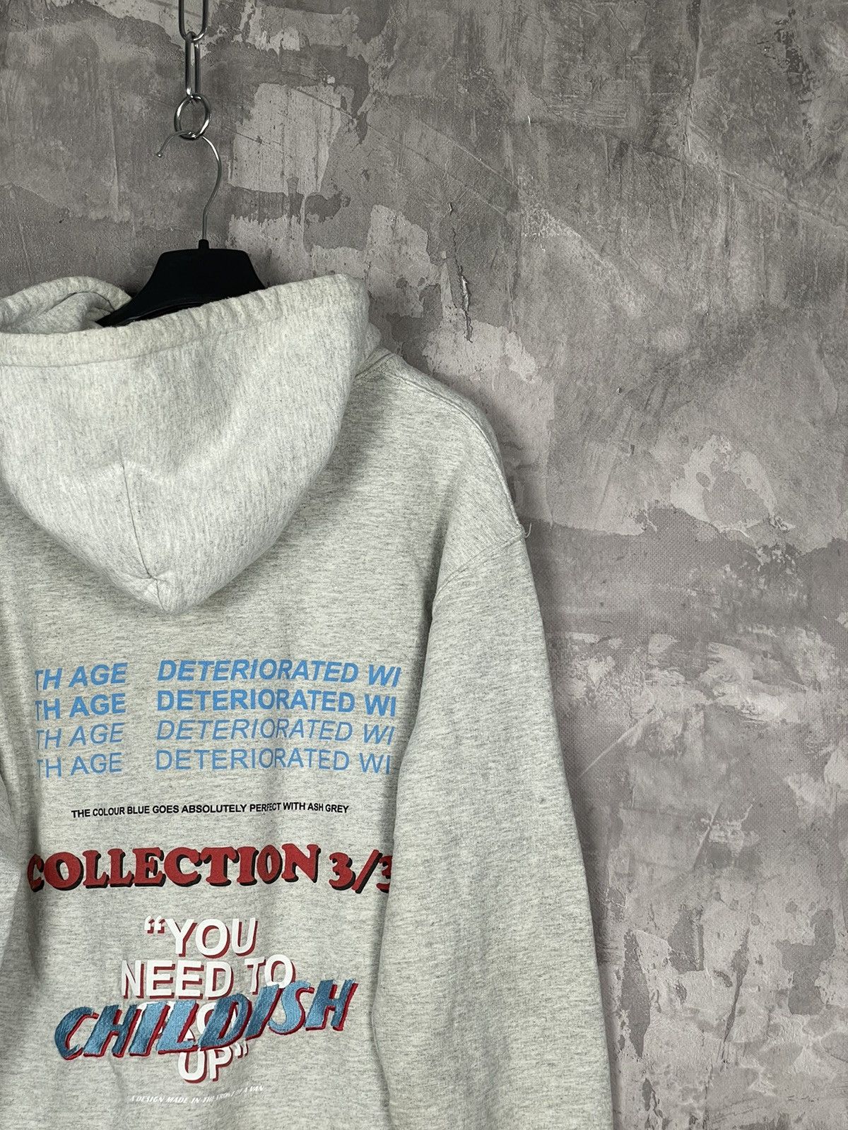 Japanese Brand × Vintage VINTAGE CHILDISH HOODIE BAGGY FIT THEME PARK SKATEGANG Size US S / EU 44-46 / 1 - 5 Thumbnail