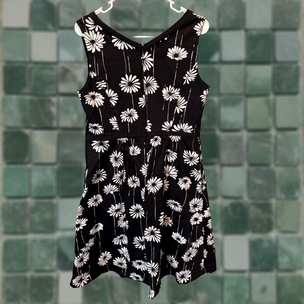 Talbots Talbots Petites Women's Black White Floral Print A-Line Dress Lined 12P Size XL / US 12-14 / IT 48-50 - 1 Thumbnail