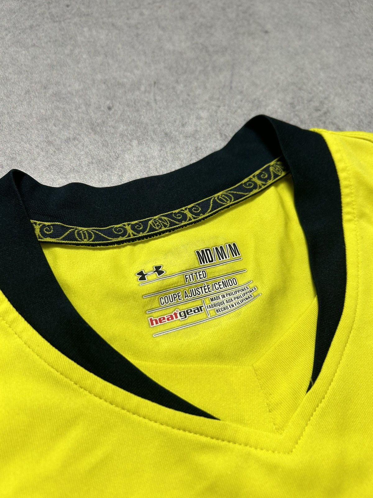 Under Armour TOTTENHAM HOTSPUR 2014 2015 THIRD SHIRT FOOTBALL UNDER ARMOR Size US M / EU 48-50 / 2 - 6 Thumbnail