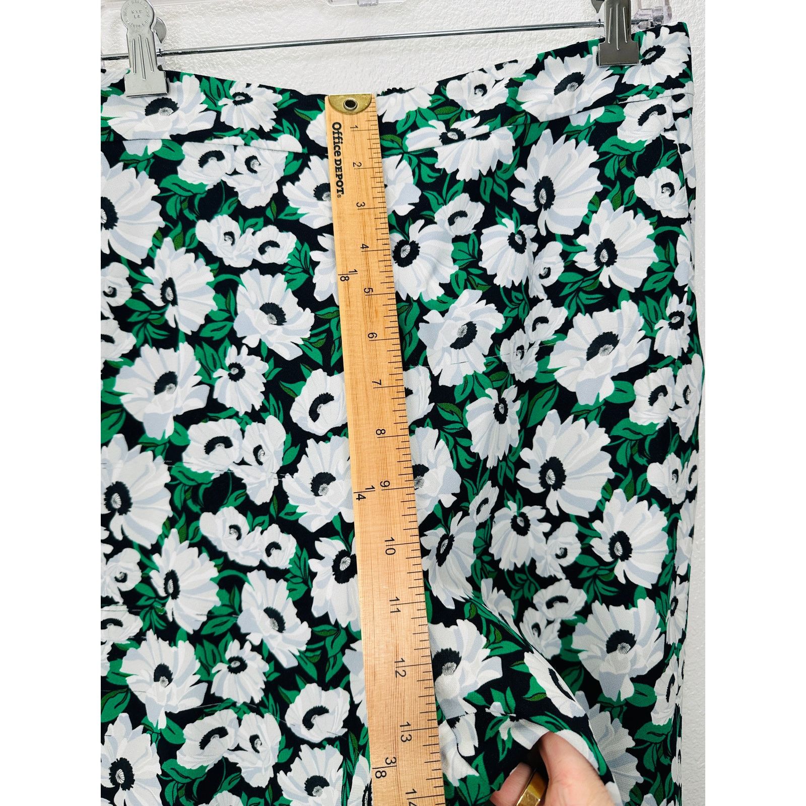Stella McCartney Stella McCartney White Black Green Julia Flora Jogger Pants Size 42" / US 20 - 17 Thumbnail