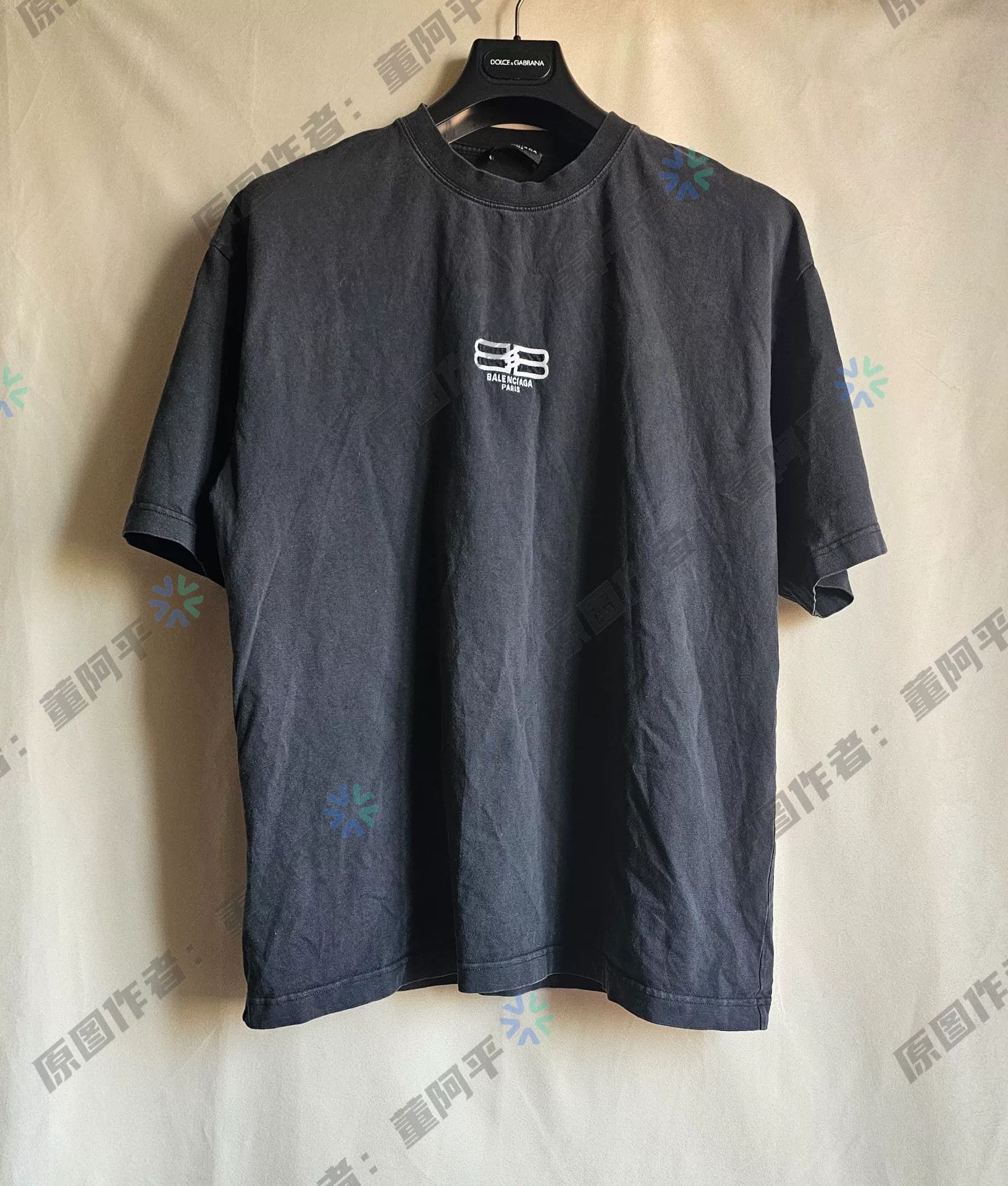 Balenciaga black short sleeve Balenciaga t-shirt for men Size US L / EU 52-54 / 3 - 1 Thumbnail