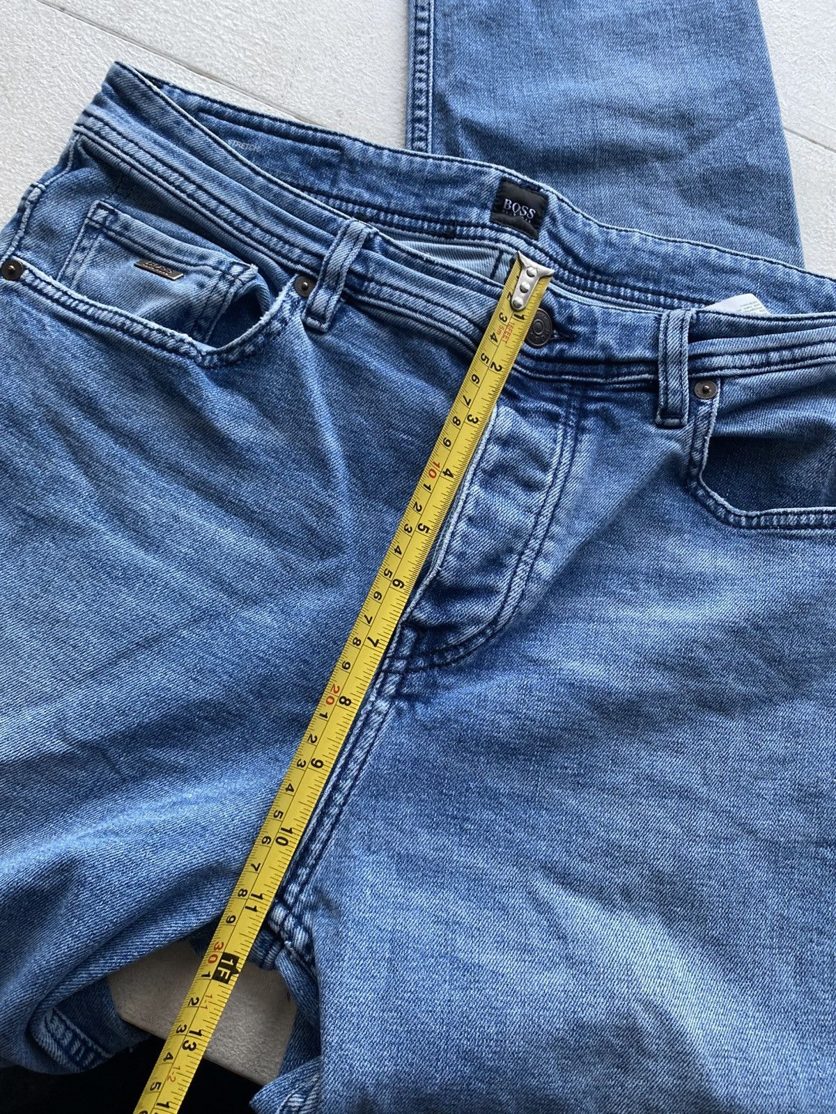 Hugo Boss 00s BOSS Hugo Boss Slim Fit Blue Jeans Light Wash Denim Size US 32 / EU 48 - 17 Thumbnail