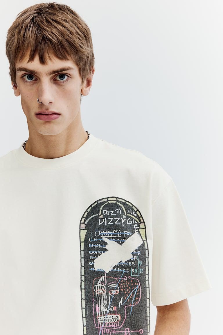 H&M × Jean-Michel Basquiat × Who Decides War WHO DECIDES WAR x BASQUIAT x H&M RELAXED FIT COTTON T-SHIRT Size US S / EU 44-46 / 1 - 5 Thumbnail