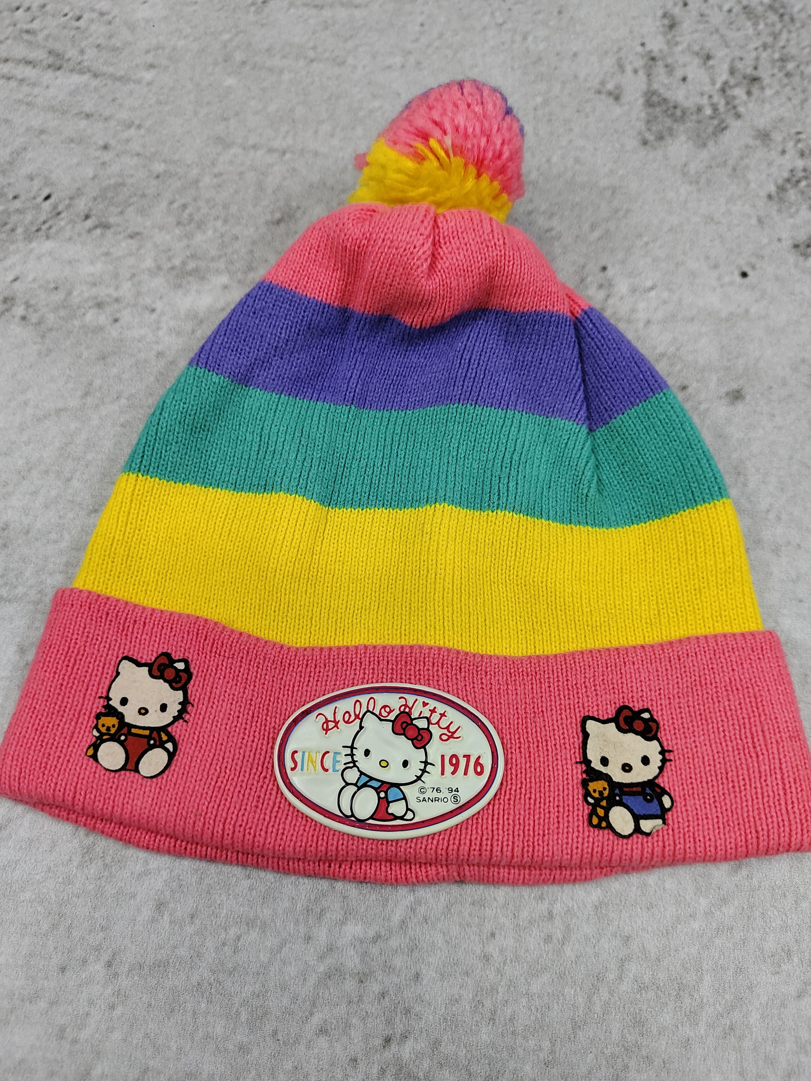 Japanese Brand 2000s Hello Kitty- Kawaii Harajuku Rainbow Stripe Beanie Hat Size ONE SIZE - 6 Thumbnail