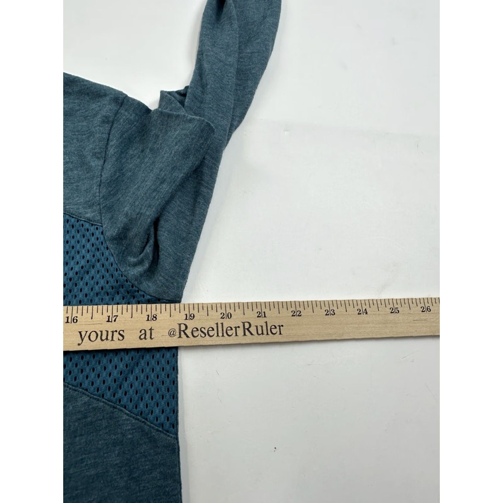 Adidas Adidas Shirt Womens Small Blue Long Sleeve Pullover Athletic Activewear CrossFit Gym Running Sample Size S / US 4 / IT 40 - 8 Thumbnail