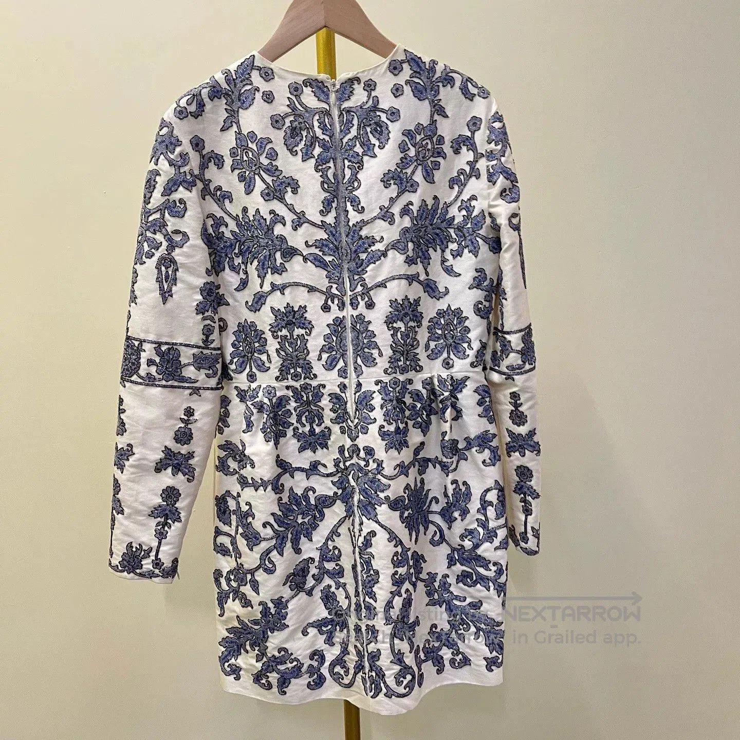 Valentino VALENTINO White Silk Embroidered Dress. Size M / US 6-8 / IT 42-44 - 3 Thumbnail