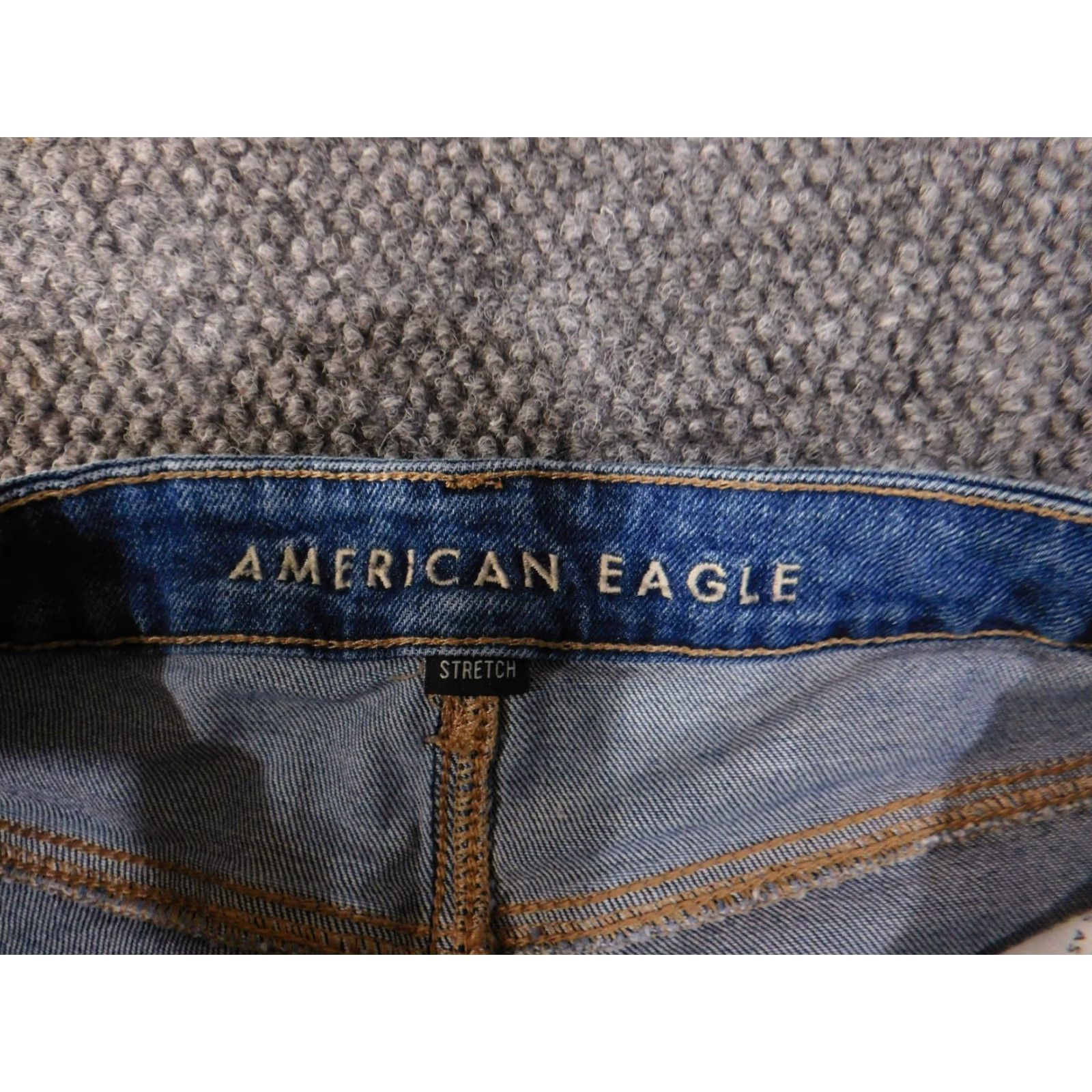 American Eagle Outfitters American Eagle Jeans Womens 6 Blue Mom Straight Distressed Stretch Denim Size 28" / US 6 / IT 42 - 4 Thumbnail