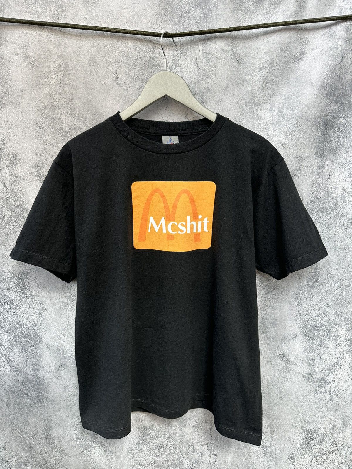 Vintage MCShit Big Pring T-Shirt Y2k Tee Black Anuruk Size US L / EU 52-54 / 3 - 2 Thumbnail