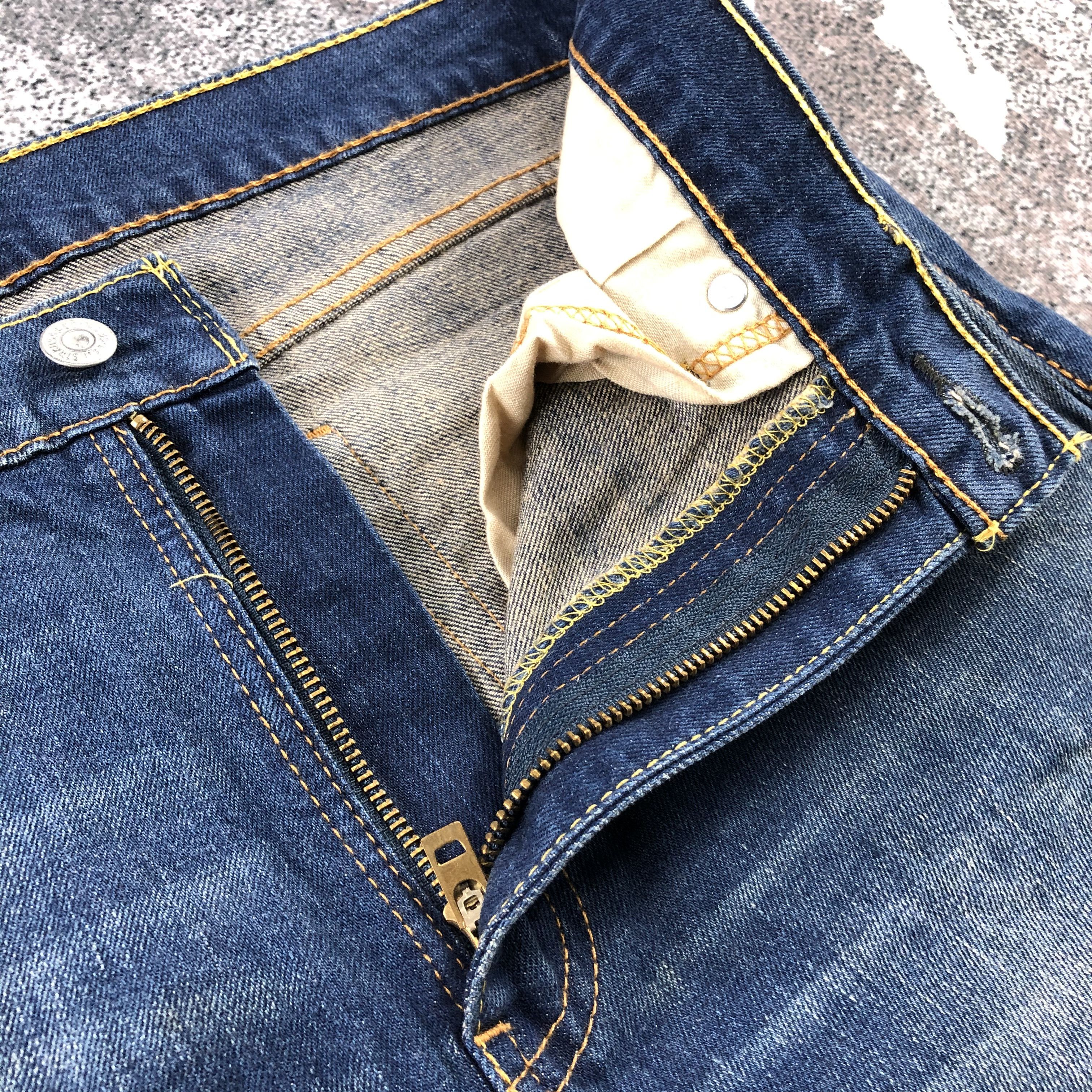 Levi's Vintage Levis 510 Jeans Faded Blue Denim KJ995 Size US 34 / EU 50 - 9 Thumbnail