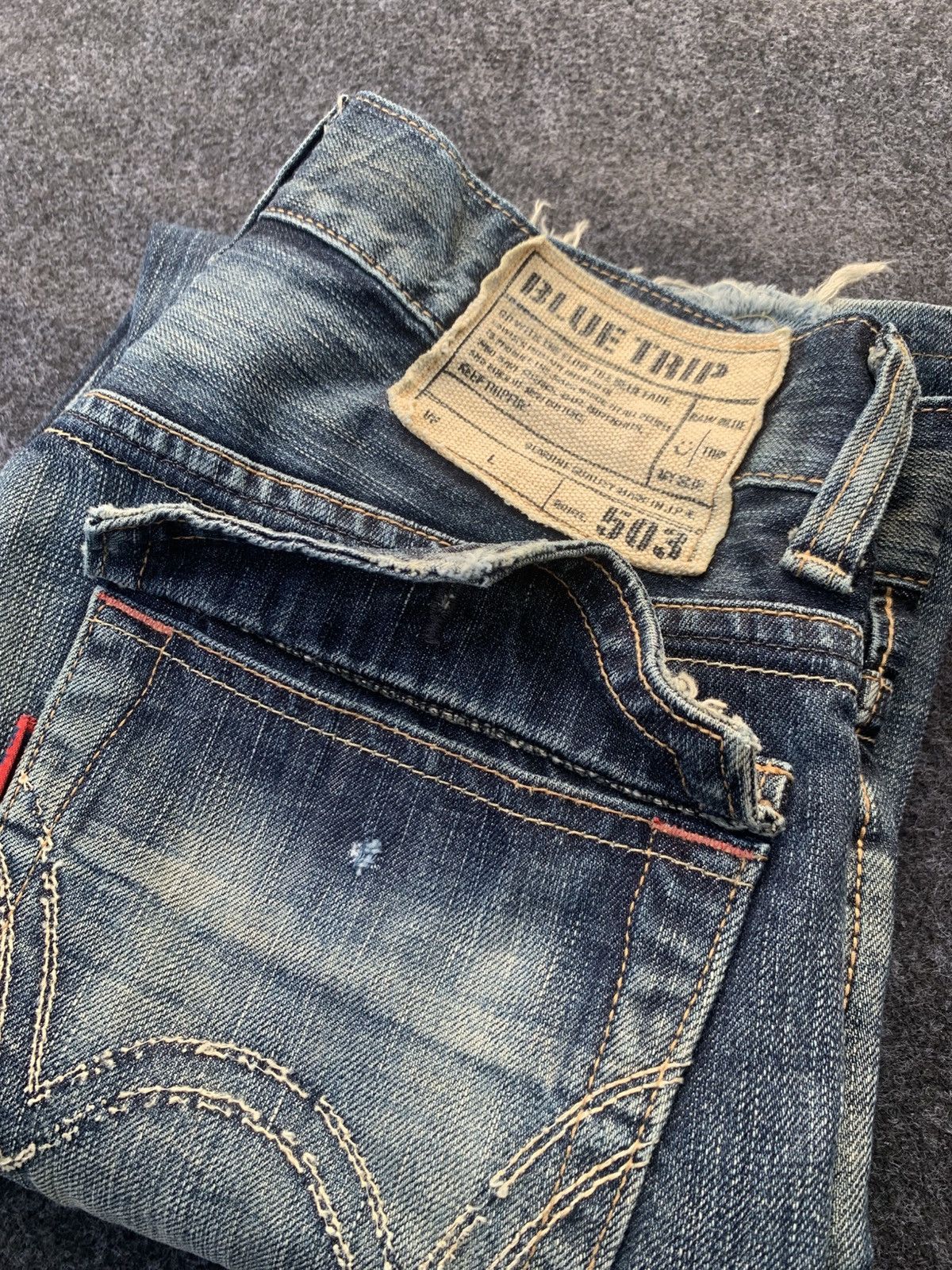 Edwin VINTAGE EDWIN 503 FADE BLUE. Size US 32 / EU 48 - 13 Thumbnail