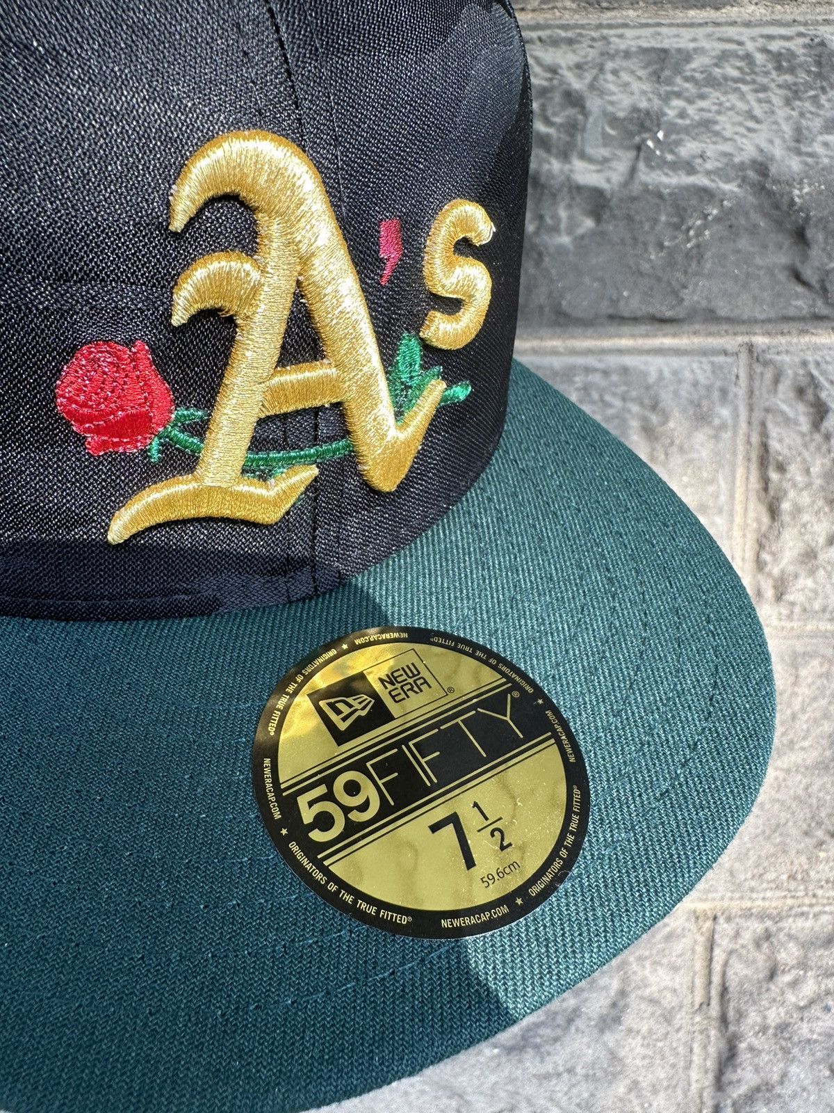 MLB × New Era × Supreme 7 1/2 Oakland A’s 1989 WS Battle of the Bay Adieu Oakland Size ONE SIZE - 4 Thumbnail
