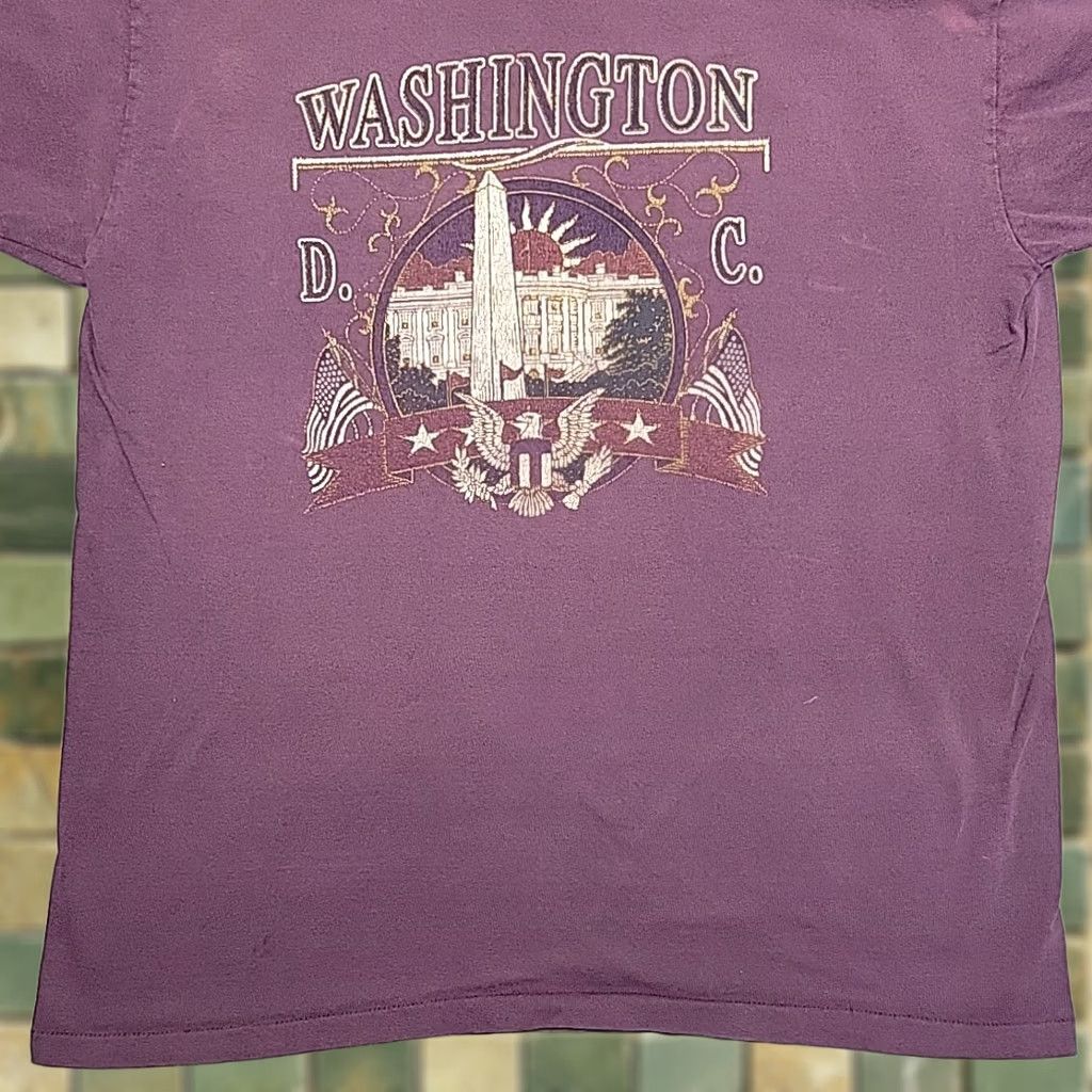 Vintage Vintage Washington DC Shirt Mens L Purple Pullover Crewneck Capitol Tourist 90s USA Graphic Print Cotton Blend Jersey Crew Neck T-Shirt Mens Size US L / EU 52-54 / 3 - 1 Thumbnail