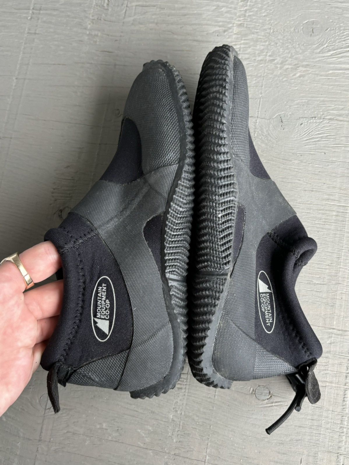 Mountain Equipment × Mountain Equipment Company × Vintage Vintage MEC Water Shoes Neoprene Booties Co-op REI Gorpcore Size US 5 / EU 37 - 3 Thumbnail