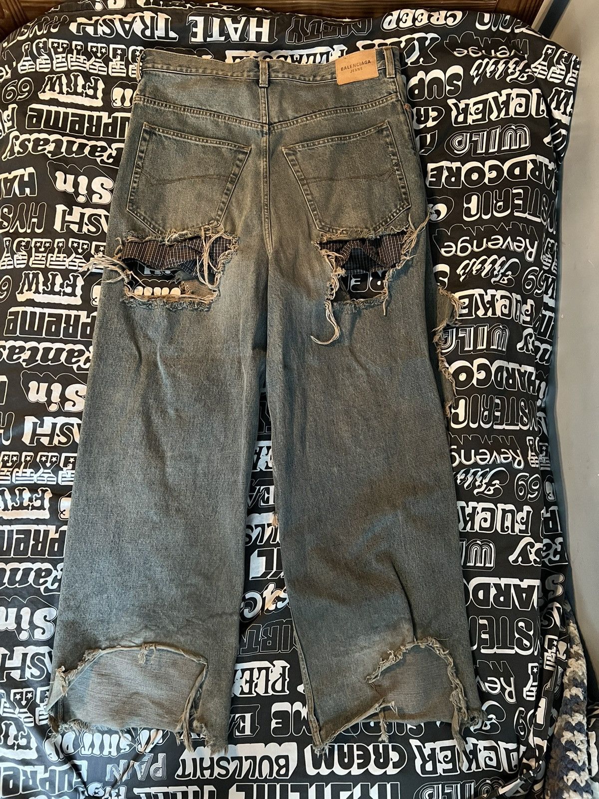 Balenciaga Balenciaga aw21 destroyed boxer jeans Size US 34 / EU 50 - 2 Thumbnail