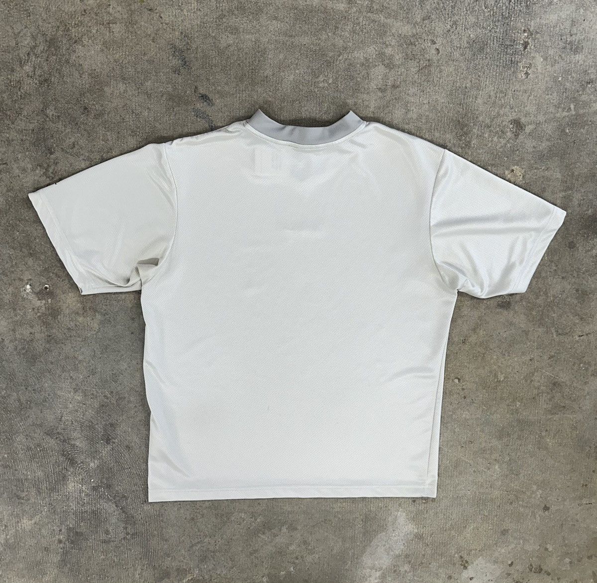 Nike × Vintage Crazy Y2K Nike Mid Logo Mesh Soccer Jersey Size US M / EU 48-50 / 2 - 2 Thumbnail