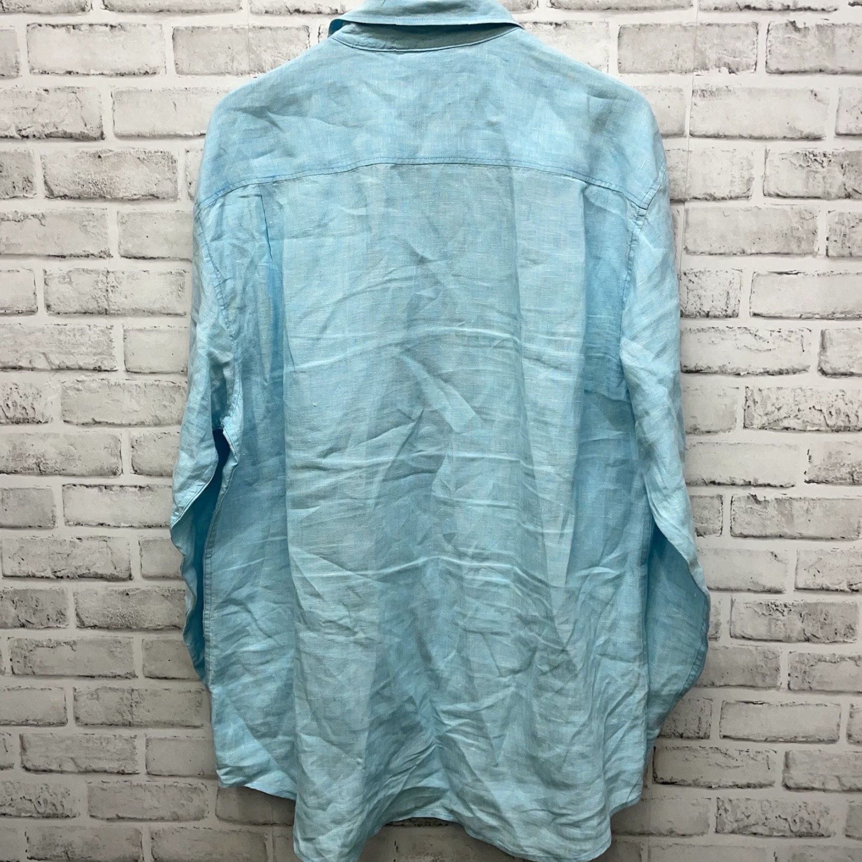 Tommy Bahama Tommy Bahama Relax Light Blue Long Sleeve Button-Up Shirt Mens XL Blue Button-Down Collar Relaxed Fit Size US XL / EU 56 / 4 - 5 Thumbnail