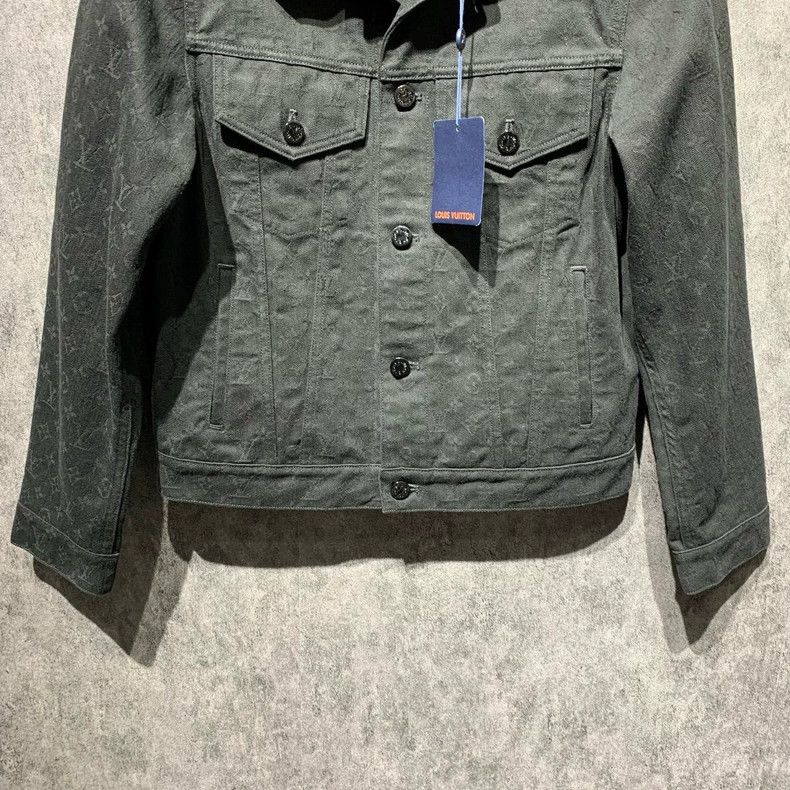 Louis Vuitton Louis Vuitton Black dark print denim jacket 2501-Nextarrow Size US S / EU 44-46 / 1 - 5 Thumbnail
